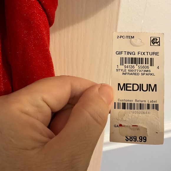 Inc international concepts, 2 piece red nightgown, and robe NWT size M - Picture 12 of 12